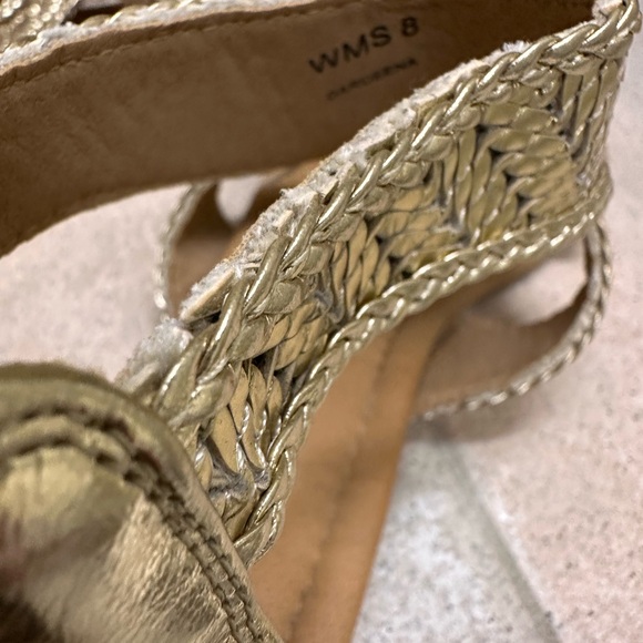 Report gold gladiator sandal size 8 - Picture 6 of 8